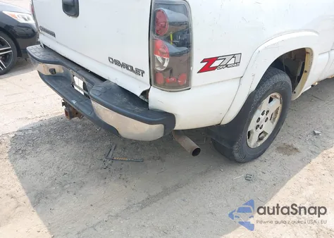 2005 Chevrolet Silverado 1500 Z71 from USA, damaged, VIN 2GCEK13T751117758